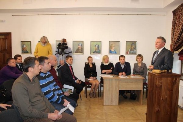 У Луцьку пройшов благодійний аукціон живопису. ФОТО