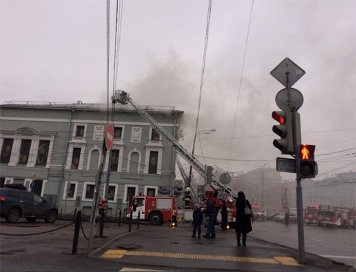 У центрі Москви горить театр. ФОТО