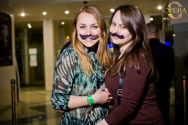 «Вусата вечірка» в луцькому клубі. ФОТО