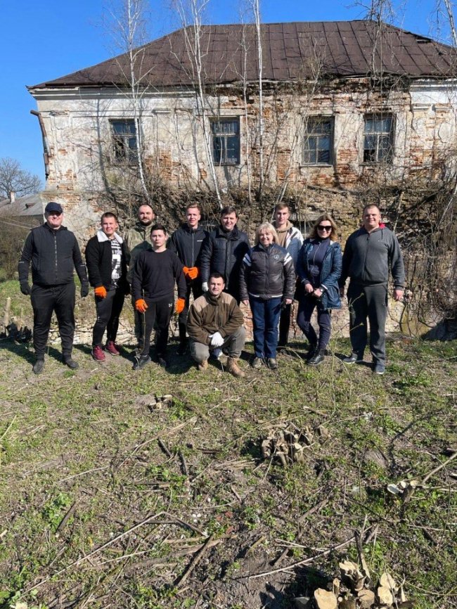 В Олиці відбулася толока навколо маєтку Радзивіллів. ФОТО