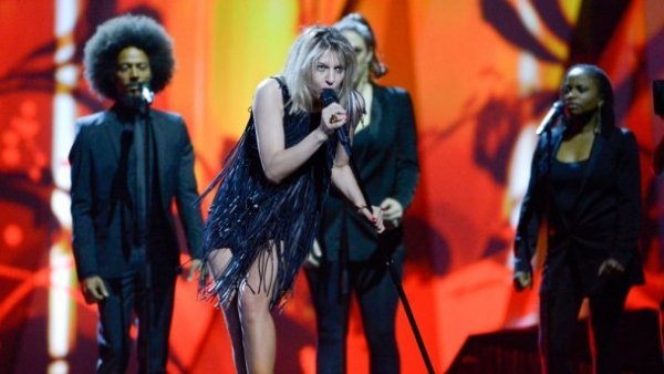 Франція, Амандін Буржуа 