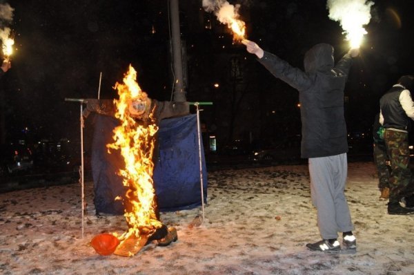 У Львові спалили «Симоненка». ФОТО. ВІДЕО