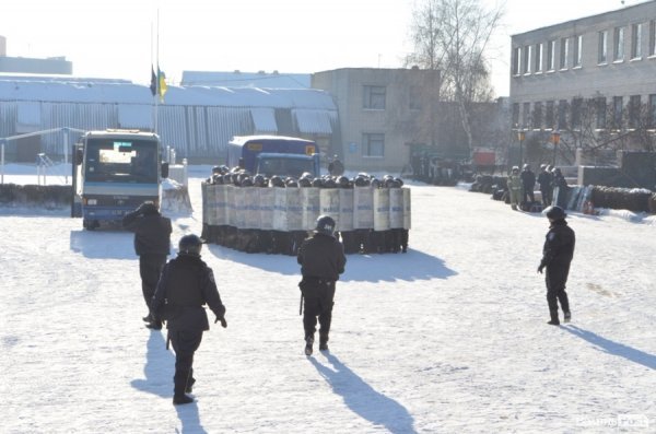 Командир луцьких ВВшників обзивав їх «підарасами», бо вони не хочуть у Київ. ФОТО. ВІДЕО