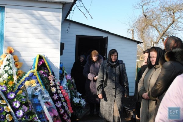 На Волині попрощалися із загиблим бійцем. ФОТО