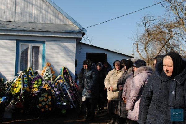 На Волині попрощалися із загиблим бійцем. ФОТО