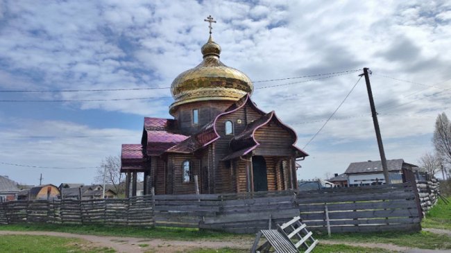 Храм Святого великомученика і цілителя Пантелеймона в Нововолинську. 