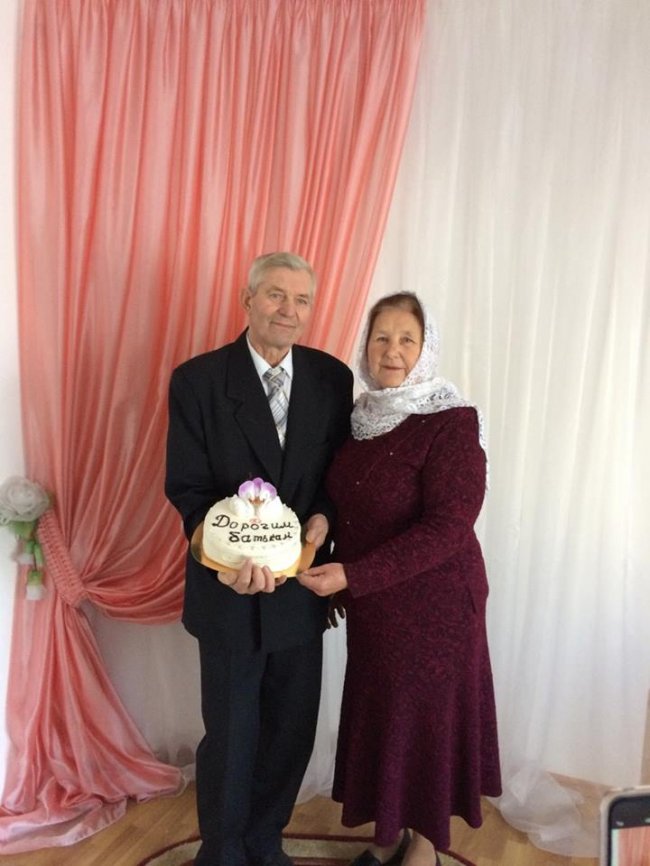 Кохання тривалістю в життя: на Волині подружжя відгуляло рубінове весілля. ФОТО