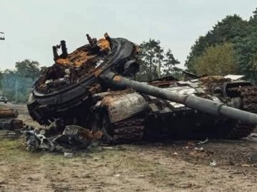 ЗСУ знищили 690 росіян, 2 літаки і 4 гелікоптери