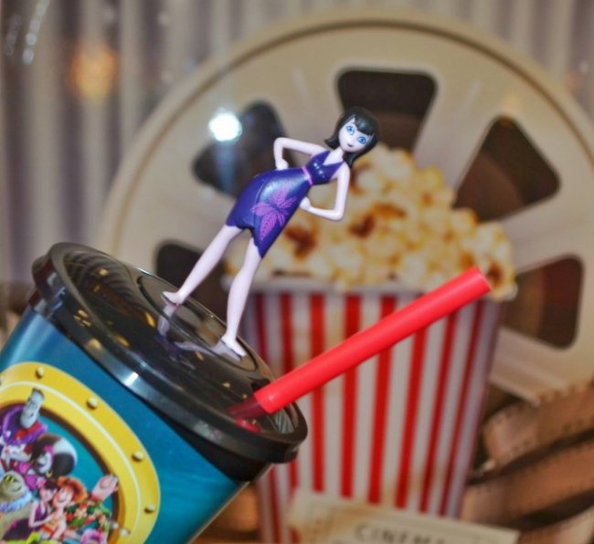 Брендова продукція у кінотеатрі Premier City*