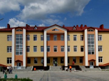 Волинь отримала кошти на добудову проблемної школи