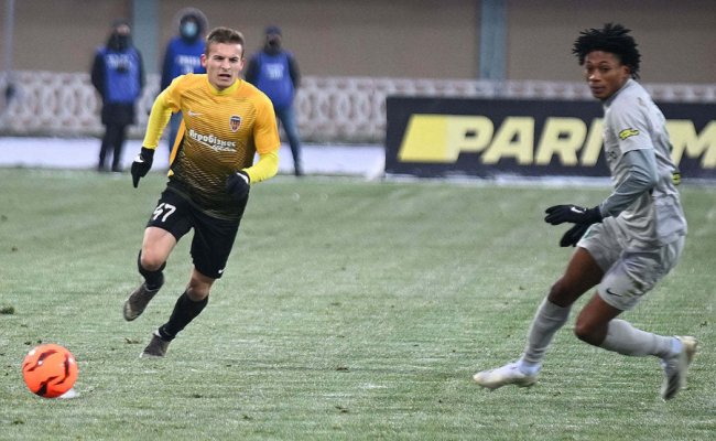 Волинянин - серед найкращих футболістів півріччя у Першій лізі 