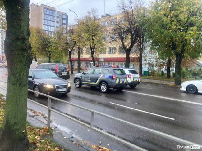 У Луцьку на Ковельській – аварія: зіткнулися автівки