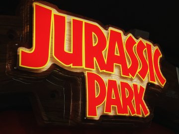 Лучан кличуть відвідати «Світ Юрського періоду» у Play Hall*