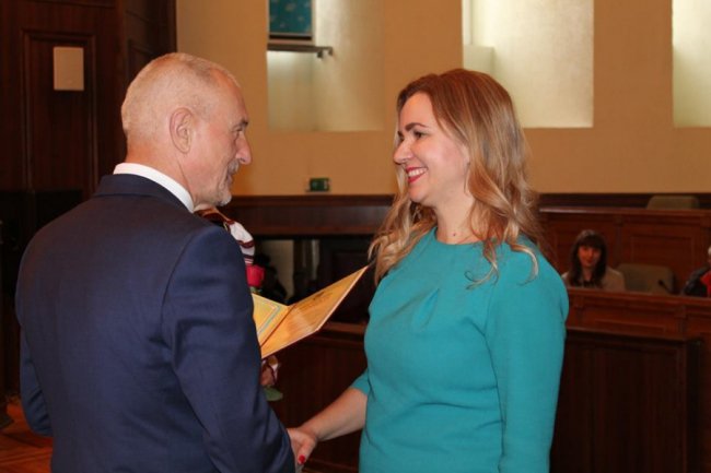 У Луцьку привітали автомобілістів та дорожників з професійним святом. ФОТО