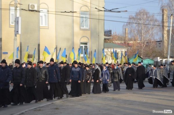 Лучани вшанували пам’ять жертв Голодомору