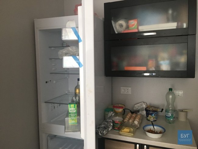 Романтика свічок і зіпсоване м'ясо: мешканці будинку в Нововолинську уже 5 днів сидять без світла