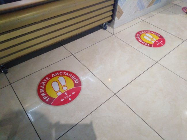 У Луцьку на дотримання протиепідемічних обмежень перевірили популярні заклади: де виявили порушення. ФОТО