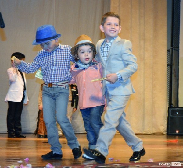 У Луцьку вибирали маленьких принца і принцесу. ФОТО