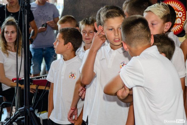 Лучан знайомили з новими гравцями «Волині». ФОТО