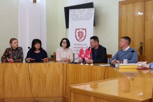 Навчання та робота: ВНУ та «Інвестор» підписали договір про дуальну освіту. ФОТО