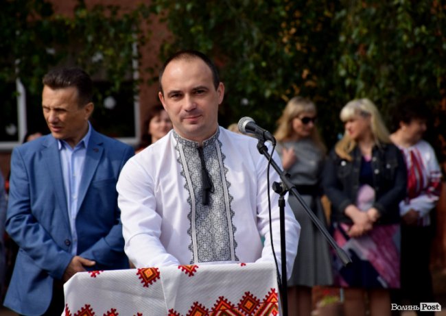 Емоції від драйву до сліз: останній дзвоник у луцькій школі №25. ФОТО