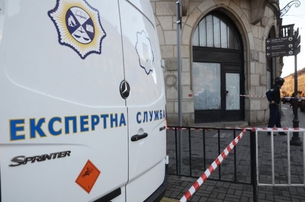 У львівських судах шукають вибухівку. ФОТО