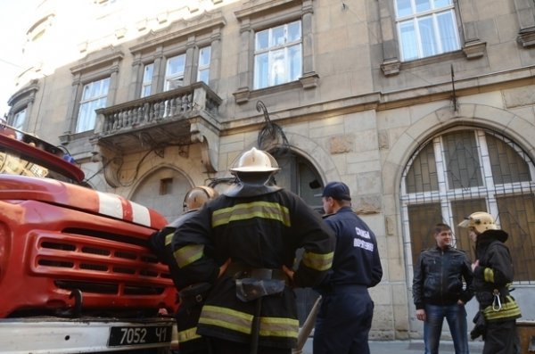 У львівських судах шукають вибухівку. ФОТО
