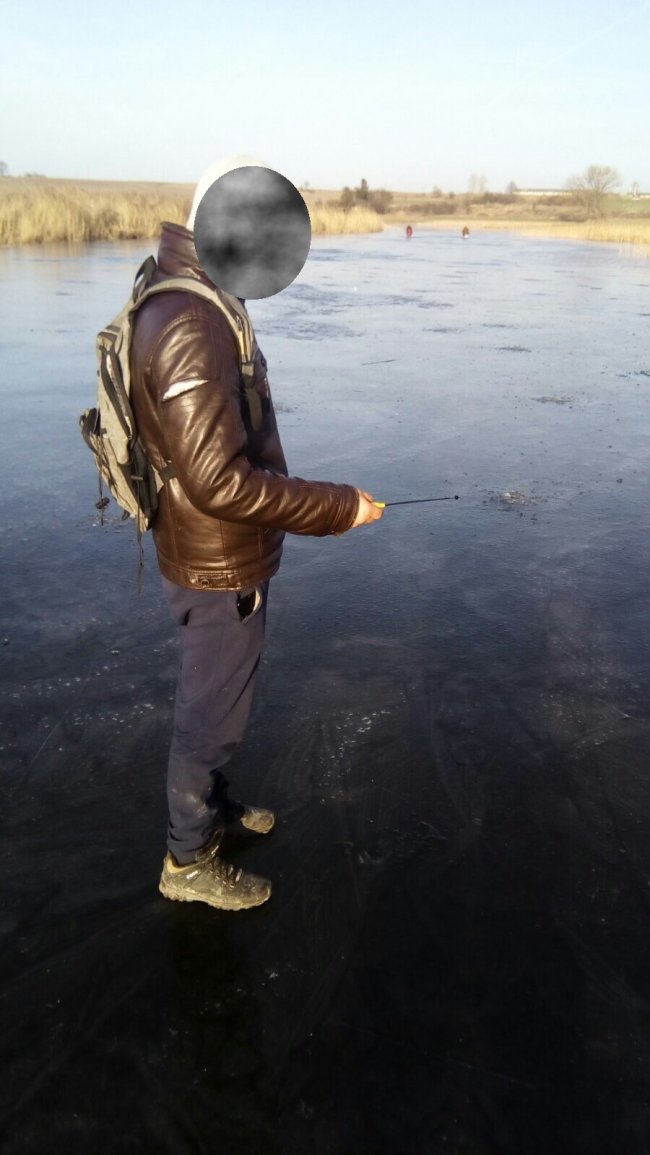 На Волині браконьєри втекли, залишивши рибу в сітках. ФОТО