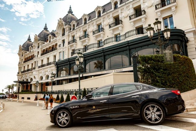 Яхти, пальми та спорткари: луцький фотограф показав красу Монте-Карло