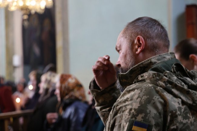 У Жидичині провели в останню дорогу  Героя Віктора Бондарука