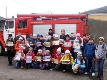 У Володимирі-Волинському рятувальники провели для школярів тиждень безпеки
