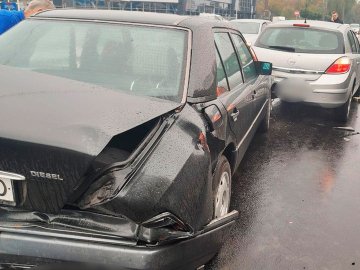 У Луцьку зіткнулись дві автівки. ФОТО
