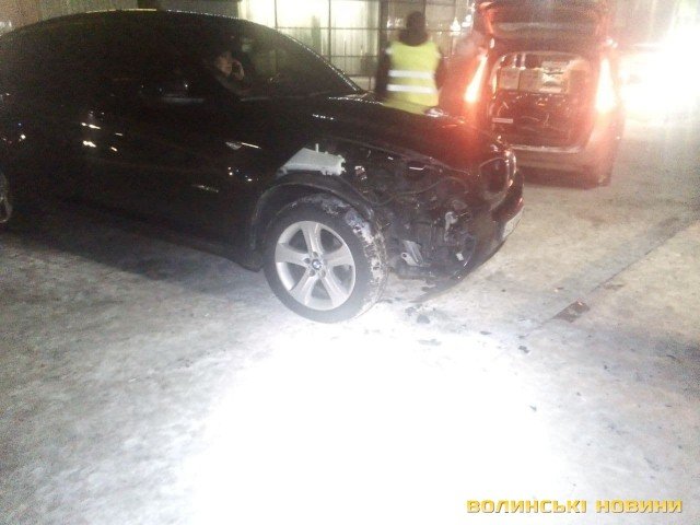 У Луцьку позашляховик влетів у кав'ярню. ФОТО