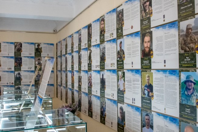 У Луцьку відкрили виставку, присвячену легендарному «Азову»