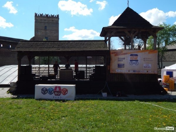 У Луцьку стартував перший фестиваль вуличної їжі «Lutsk Food Fest». ФОТО