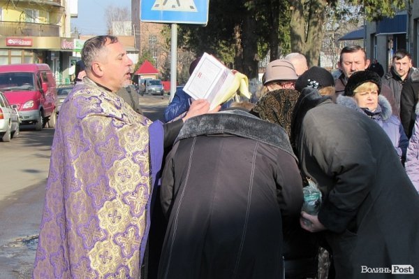 У Володимирі-Волинському попрощалися із загиблим бійцем. ФОТО