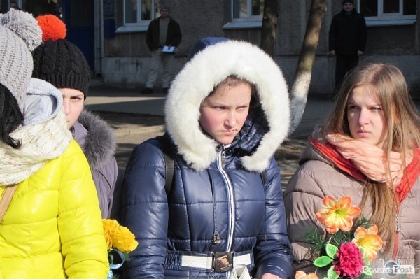 У Володимирі-Волинському попрощалися із загиблим бійцем. ФОТО