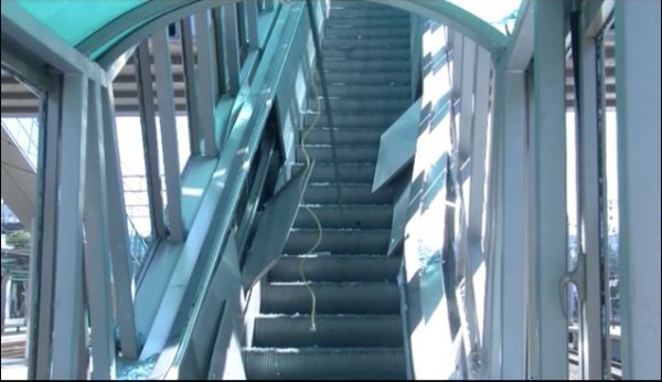 Наслідки обстрілу залізничного вокзалу в Донецьку. ФОТО. ВІДЕО