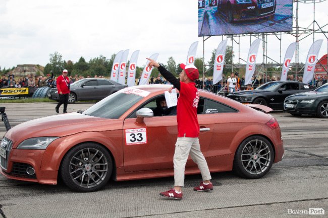 У Луцьку відбулися видовищні авто- і мотогонки. ФОТОРЕПОРТАЖ