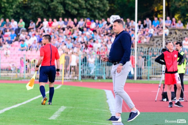 «Волинь» – «Карпати»: великий фотозвіт із нашумілого матчу