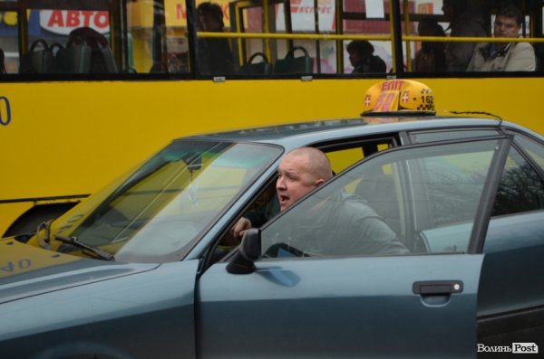 Бунт у Луцьку: як перекривали дорогу. ФОТО. ВІДЕО