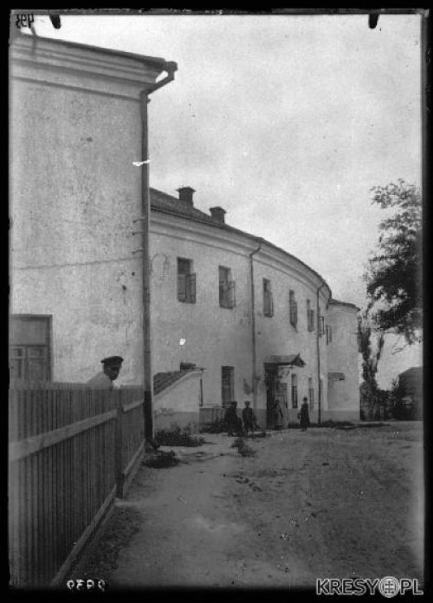 Луцький собор на ретросвітлинах