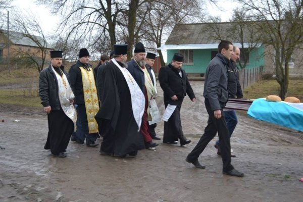 Як Нововолинськ поховав Героя Майдану. ФОТО