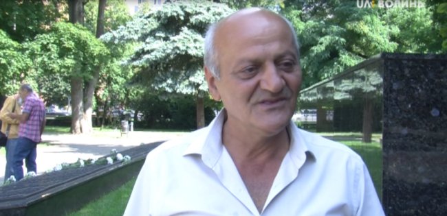 «Шукали десятиліттями»: четверо братів-вірменів знайшли могилу дядька у Луцьку