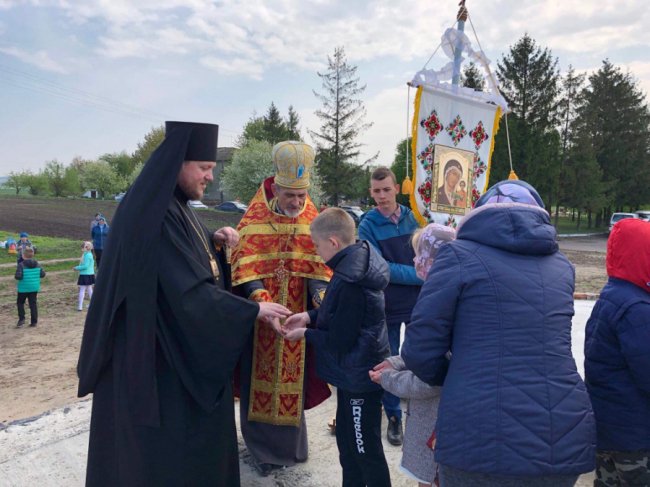 У селі на Волині освятили місце для побудови храму