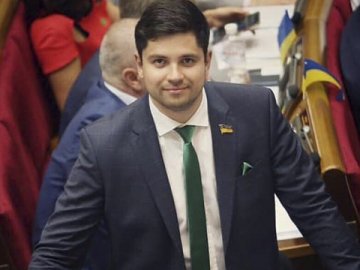 Нардеп від «Слуги народу» запропонував закупити російську вакцину від Covid-19