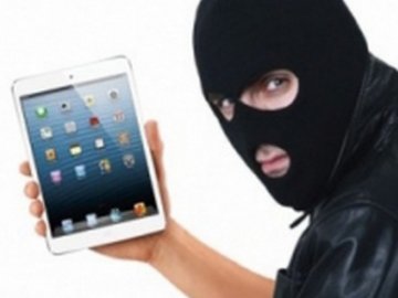 На Волині серед білого дня молодик пограбував дівчину