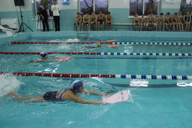 Де у Луцьку є басейни: ціни та переваги