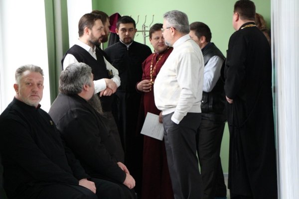 Луцький митрополит здав кров пораненим на Майдані. ФОТО