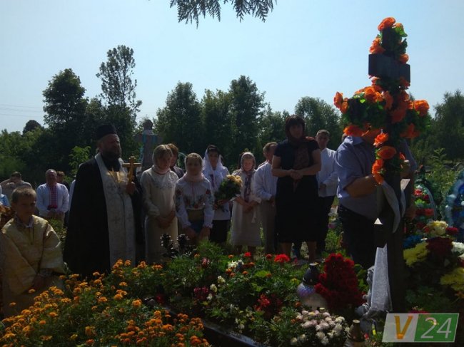 Миколу Романюка вшанували у рідному селі. ФОТО